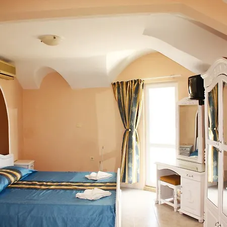 Family Paros 2 2* Gmina Pomorie