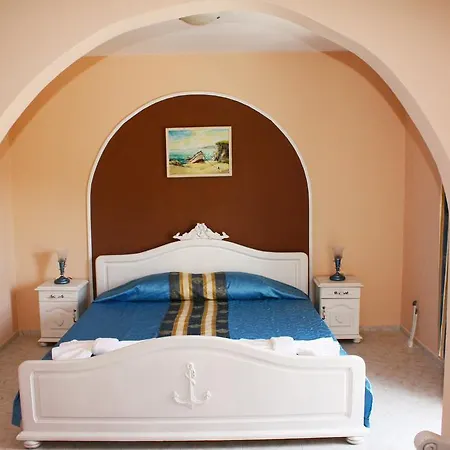 Family Paros 2 Hotell