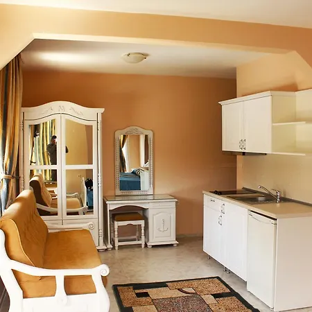 Family Paros 2 Hotell
