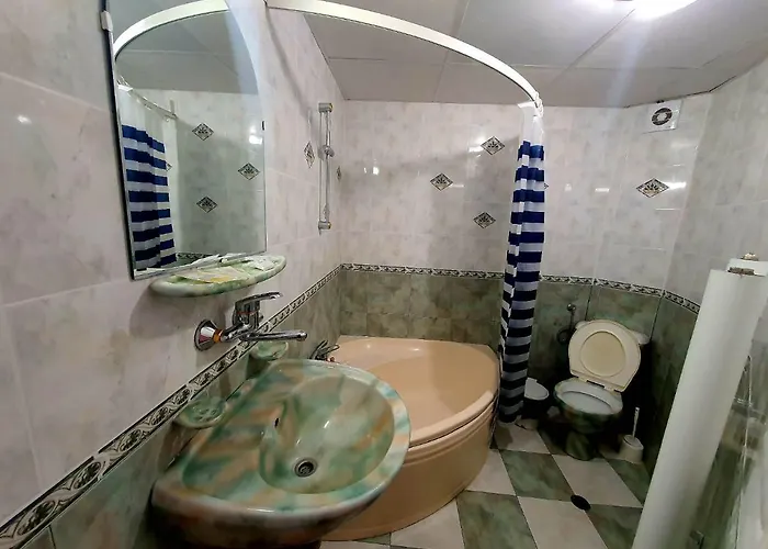 Family Paros 2 Hotel 2*