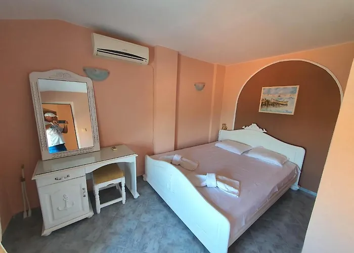 Family Paros 2 2* Gmina Pomorie