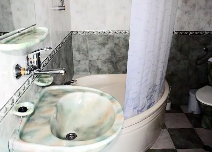 Hotel Family Paros 2 2*